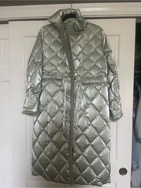 Quilted belted green goose feather down coat with mink fur trim